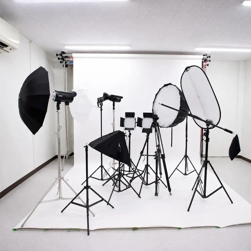 Crit Labの白背景と撮影照明機材